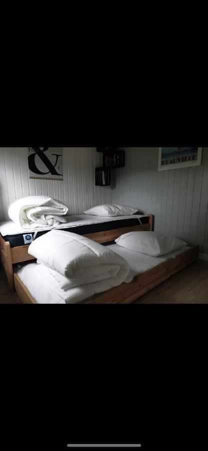 Gite Chalet Bleu Soleil Saint-Benoit-d'Hebertot Εξωτερικό φωτογραφία