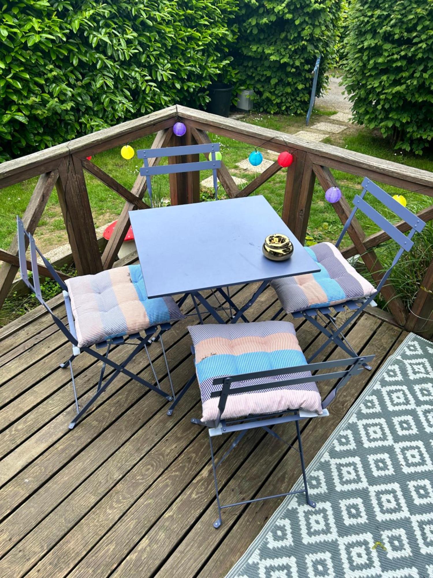 Gite Chalet Bleu Soleil Saint-Benoit-d'Hebertot Εξωτερικό φωτογραφία